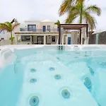 Villa Lorena